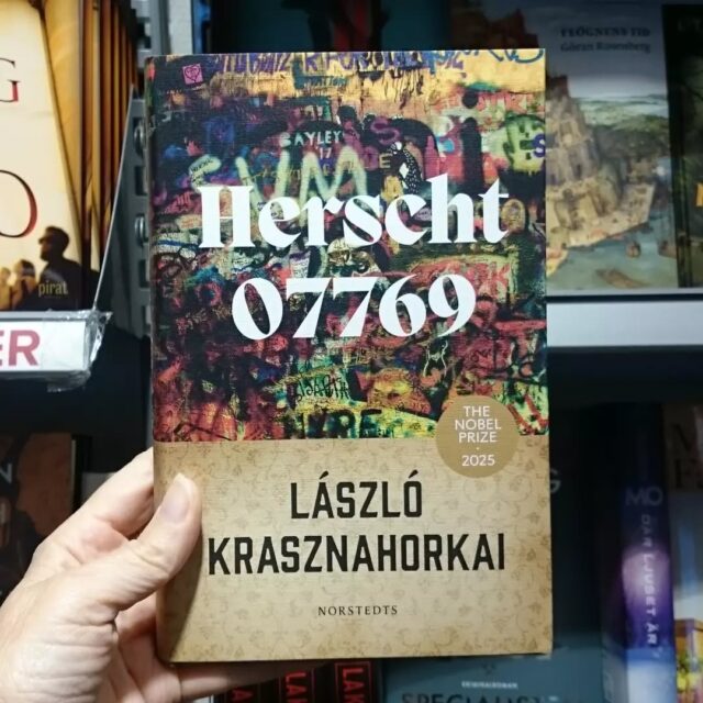 Nu är årets nobelpristagare i litteratur här 🎉 alltså i bokform 😁 I kväll har vi som vanligt torsdagsöppet öppet till 20.00, välkomna in💕
