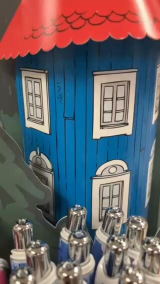 Wow! ❤️ Kolla in det senaste från Mumindalen, vi har nu fått in Energel pennor med helt fantastisk sköna motiv, det finns sex olika modeller att välja mellan. Inga fler ord behövs! 😍

Ha en underbar helg! 🌞