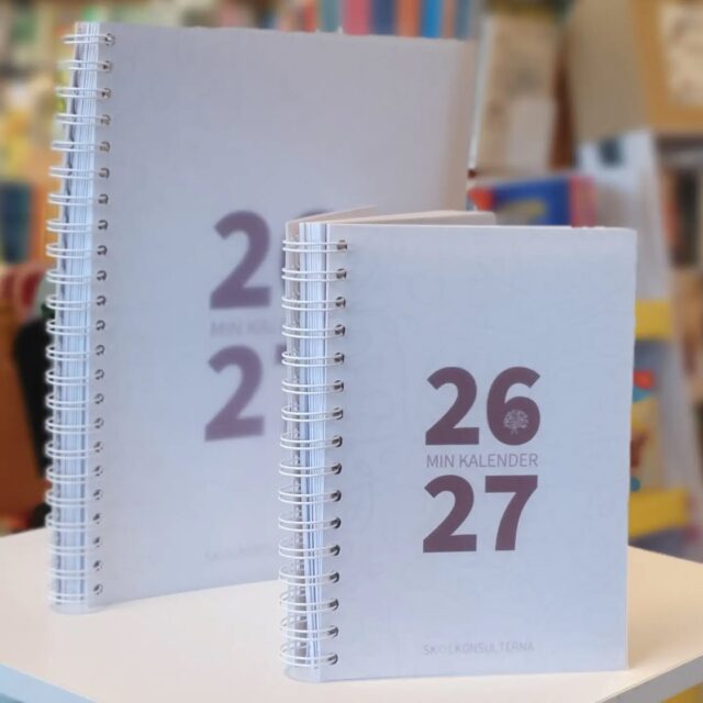 Så roligt att få presentera en helt åländsk lärarkalender 🌟 finns i både A5 och A4 🌟 pris 39€ 🌟 gjord av @skolkonsulterna.ax