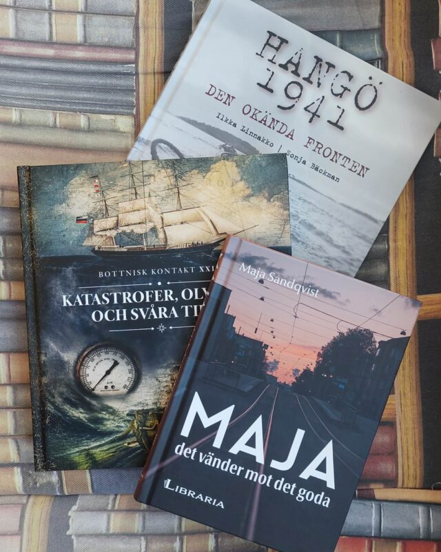 Nu har vi fått in lite finlandssvenska och åländska nyheter! 🇦🇽🇫🇮

Hangö 1941 - Den okända fronten, Bottnisk kontakt XXII - katastrofer, olyckor och svåra tider samt Maja - det vänder mot det goda!

Välkomna! Vi har öppet både lördag och söndag! ❤

#alandica #finlandssvensklitteratur